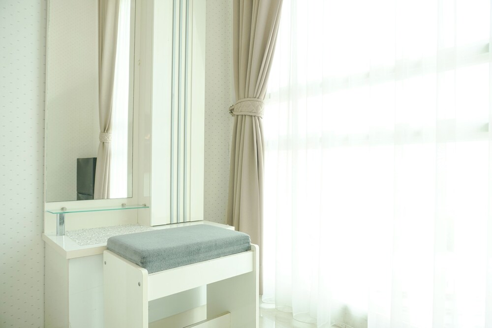 Nice And Comfort 1Br Apartment At Woodland Park Residence