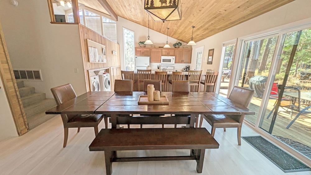 Whistling Swan 8 4 Bedroom Home