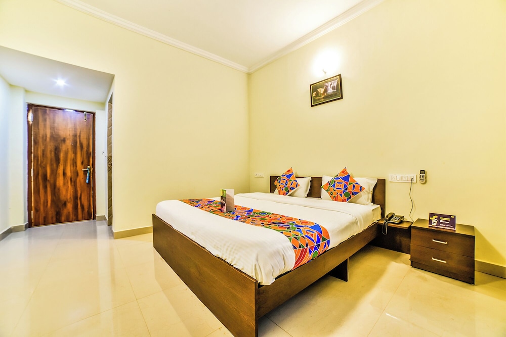 Hotel Spring Height Near Mall De Goa