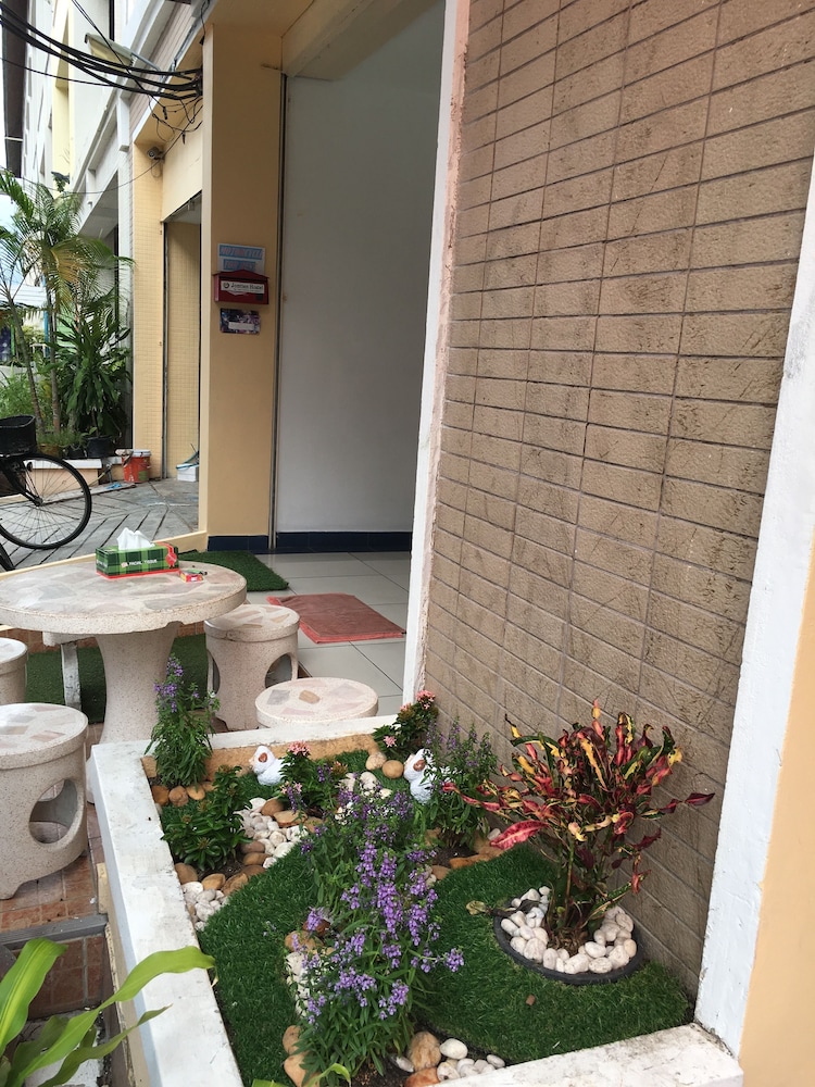 Jomtien Hostel