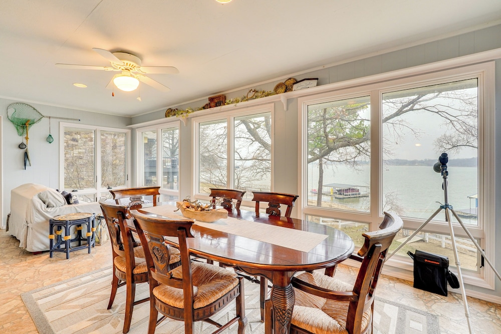 Lakefront Home w/ Private Dock in Grove