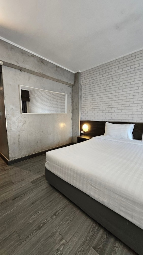 White Palace Bangkok 28
