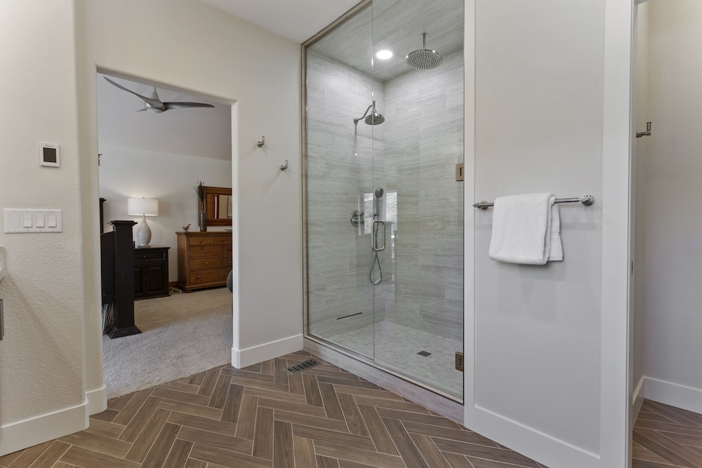 Solamere Drive Home at Deer Valley Resort - 6 Bedroom Home with Hot Tub #3220 6 Home