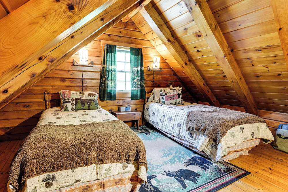 35 Mi to Acadia: Rustic Retreat in Orland!