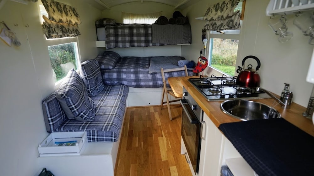 Shepherd's Hut @ Westcote view 4