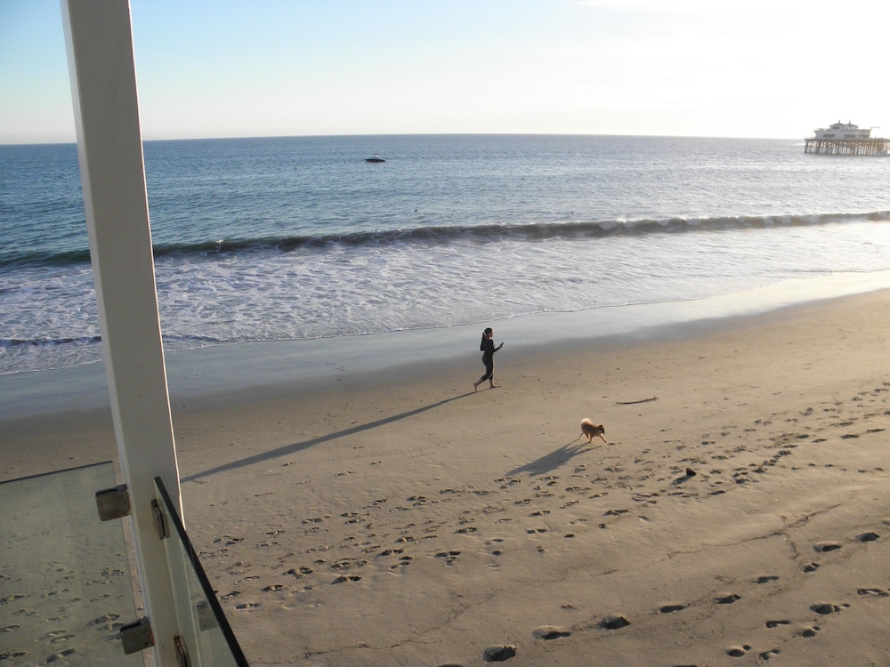 Malibu Beach Paradise Apartments