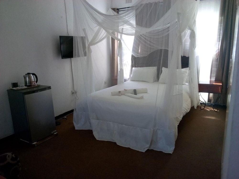 Kuku Royal Lodge