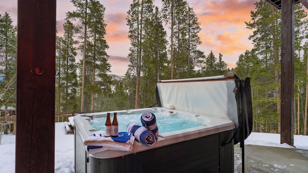 Skate Bowl, Hot Tub & Game Room Breckenridge Adventure Chalet by Avantstay