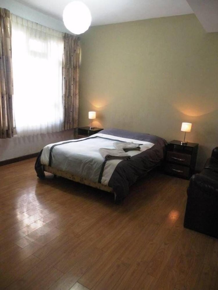 El Jardin Suites and Guest House