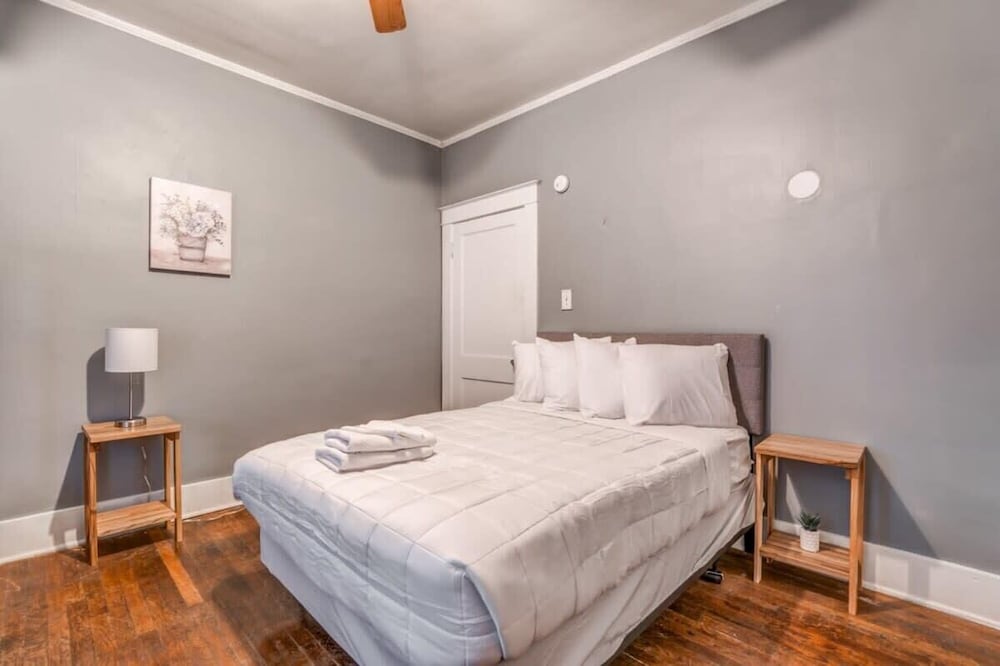 Rozelle Roost Both Units