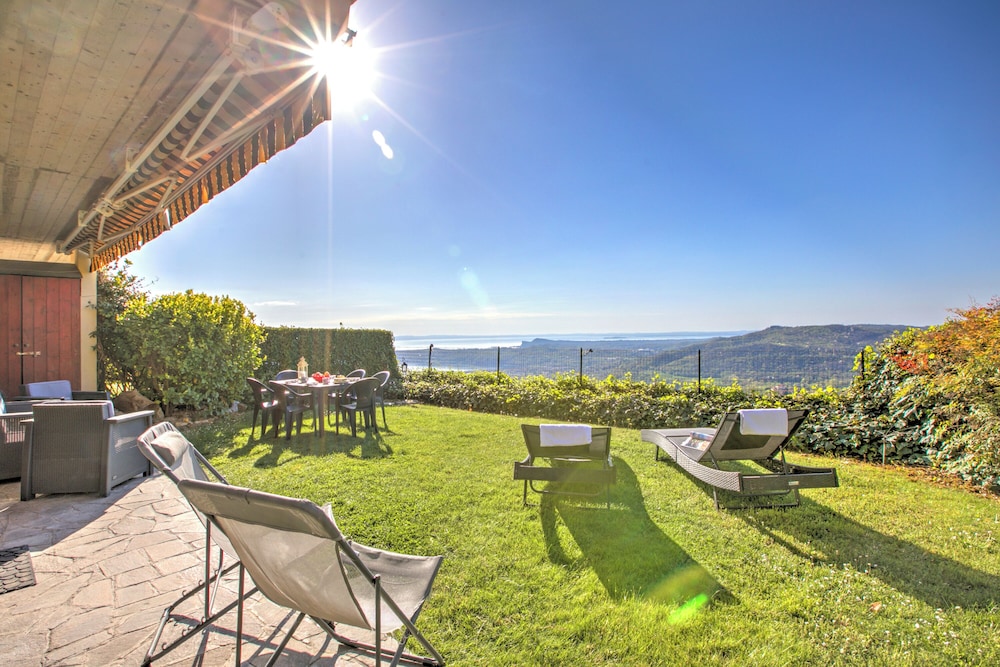 Amirovista-garden, Lake View, Shared Pool