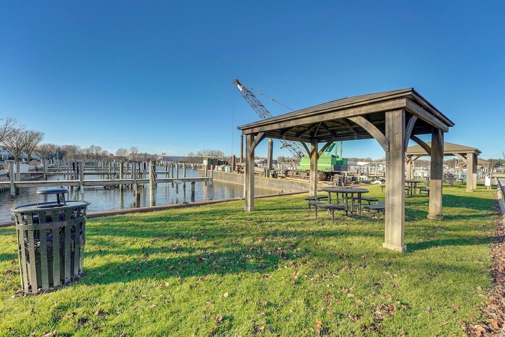 Marina, Pool & Balcony: Modern Spring Lake Condo