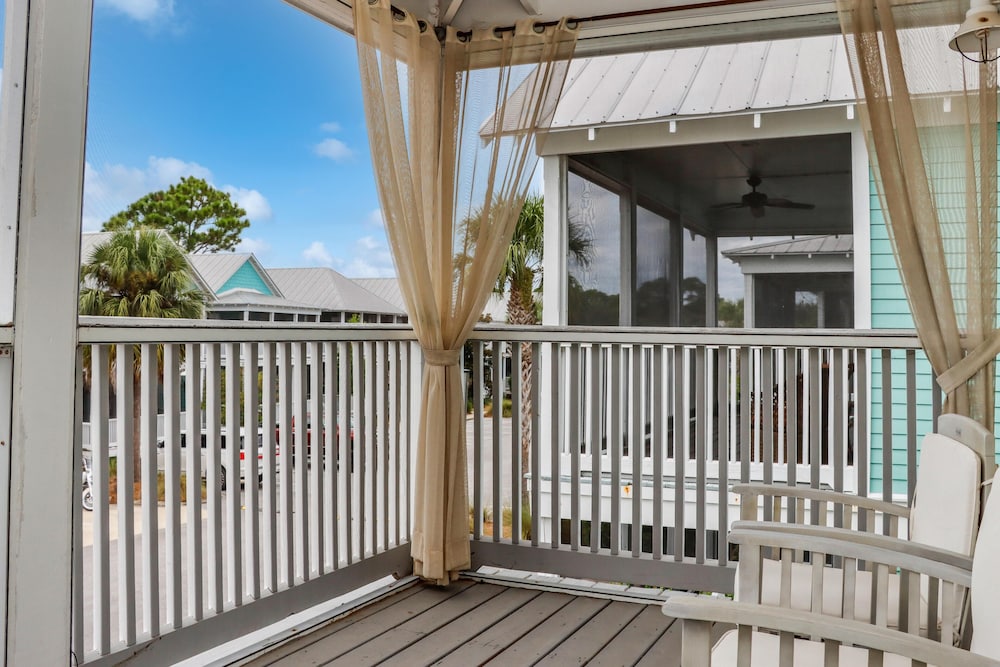 Barefoot Cottage B49 - Seabbatical