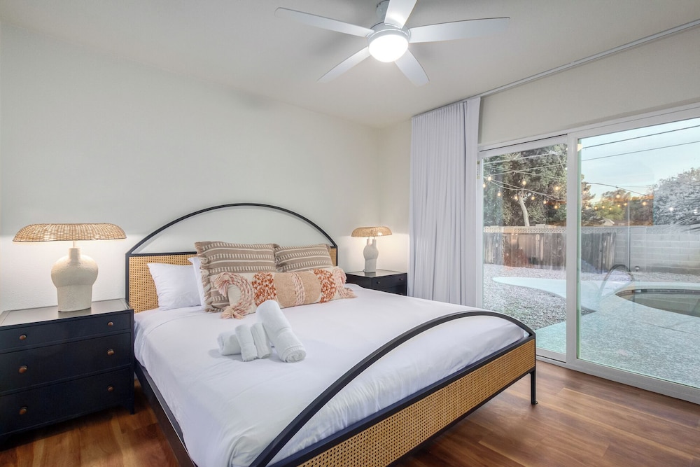 Cactus House - Private Pool - 5 Mins to Old Town