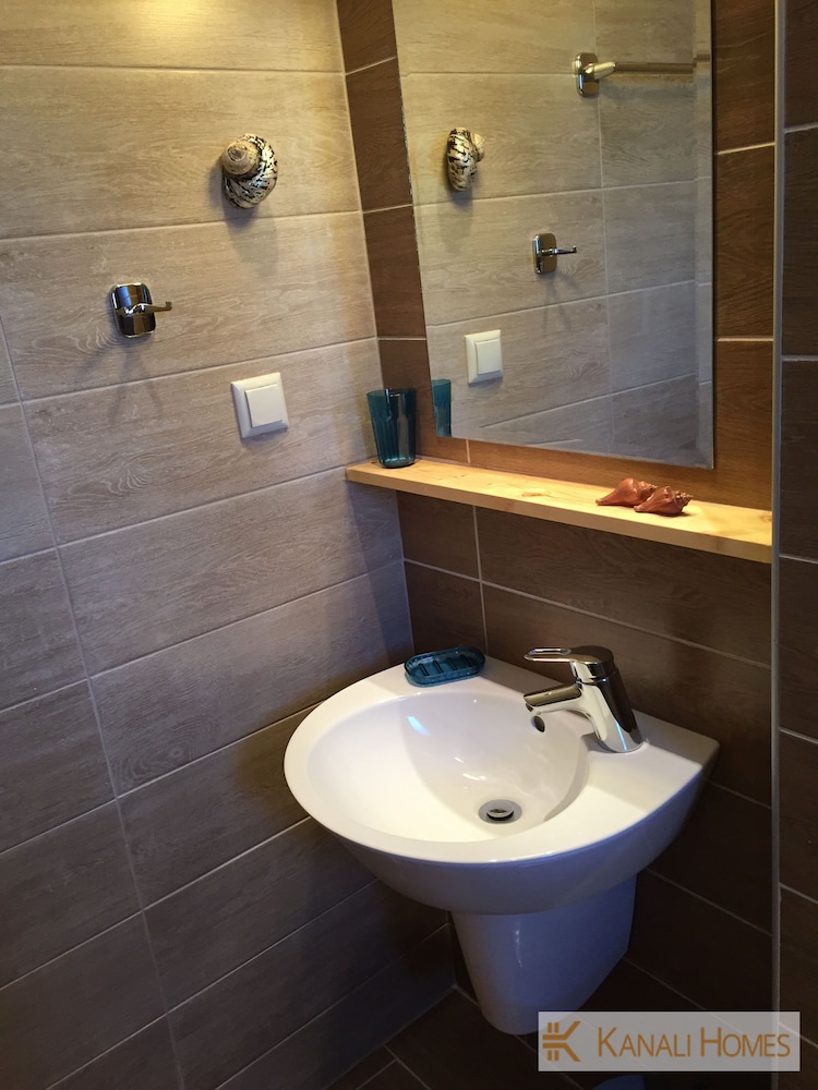 Kanali Homes - Property Image 16