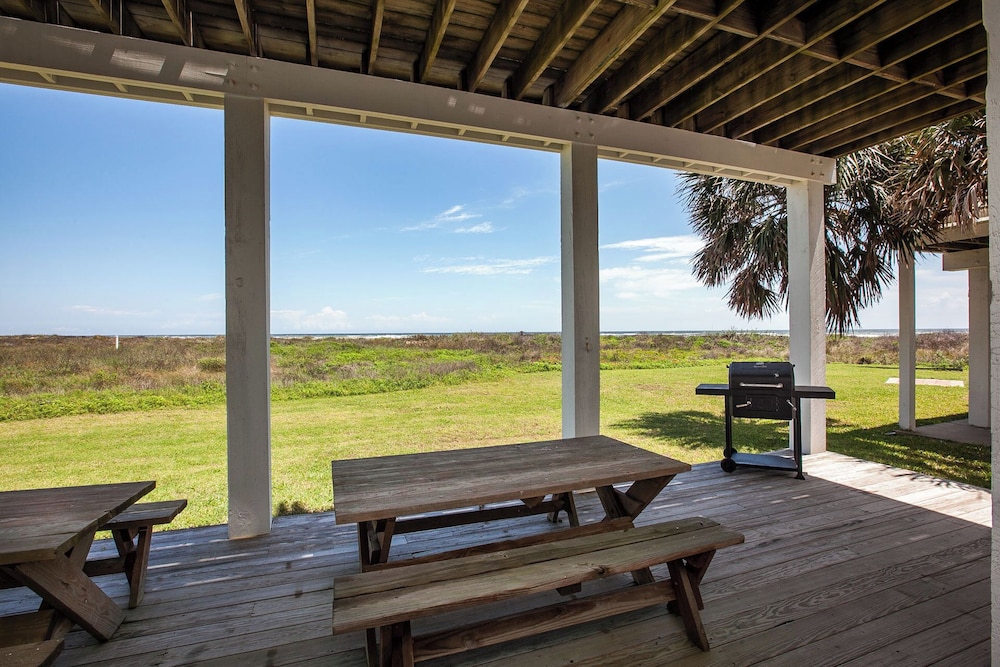 Breakers Pointe by Ryson Vacation Rentals