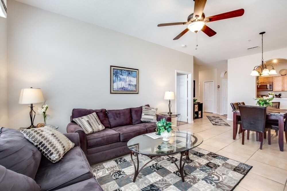 Windsor Palms 3 Bed Condo 2 Minutes Walk To Clubh 3 Bedroom Condo by Redawning