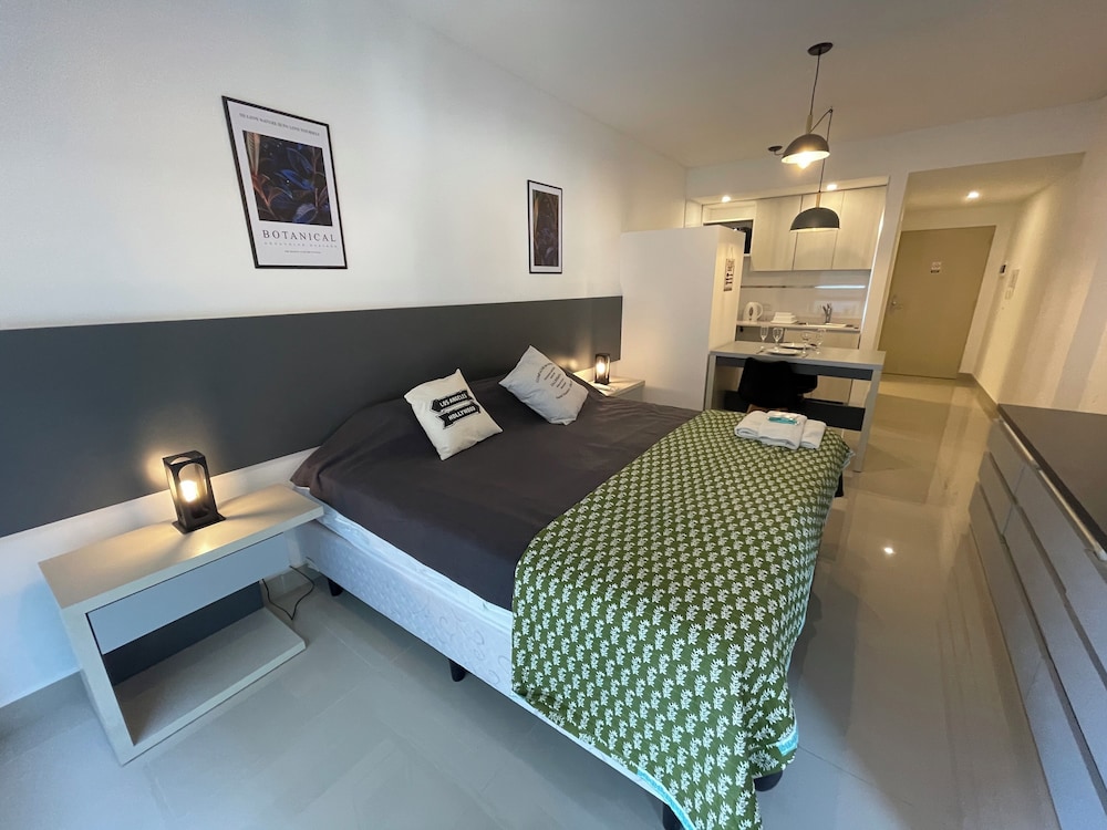 Ayres Suites Moreno