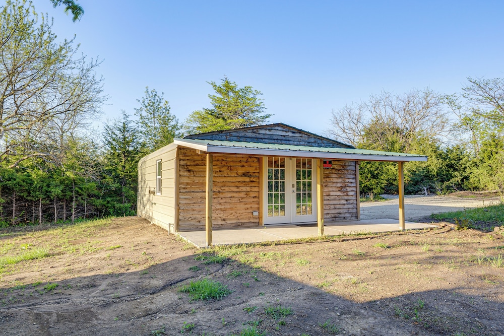Peaceful Cabin Retreat Near Prairie Band Casino