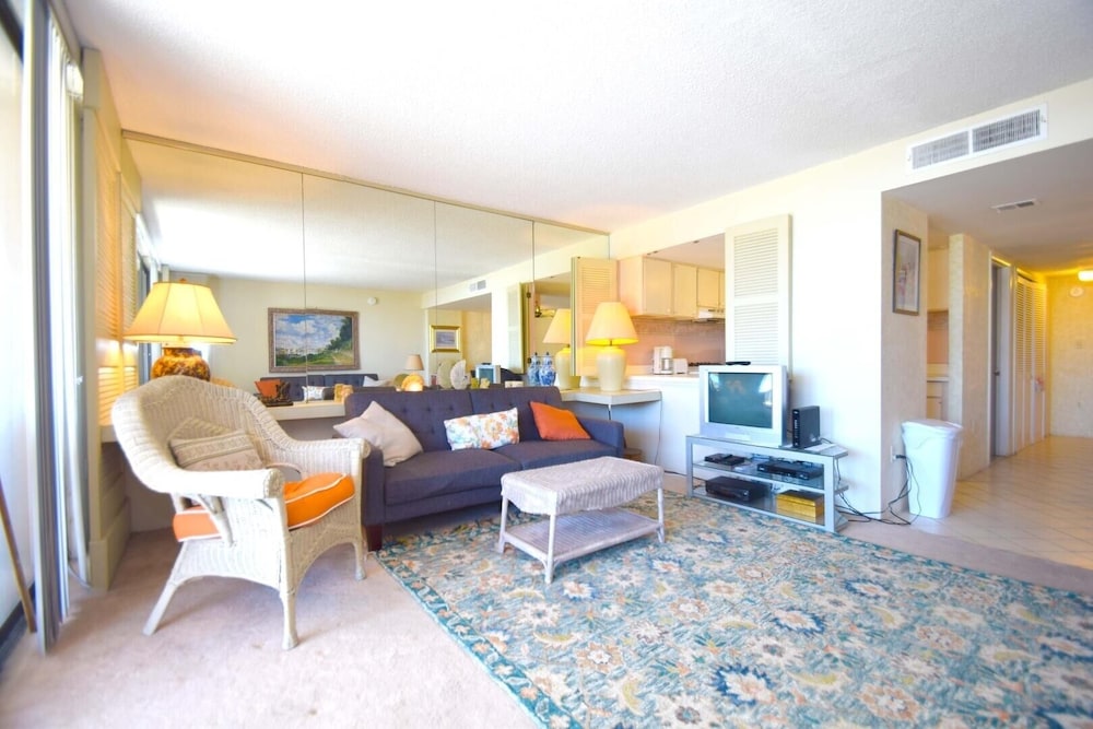 Fountainhead 209 1 Bedroom Condo by RedAwning view 2