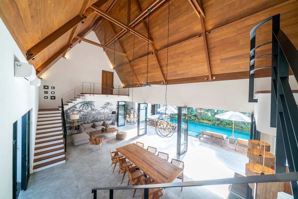 Villa Nusantara 5 by Alfred in Bali - Promo Luxury 4BD Pool Villa Pererenan Beach Caggu