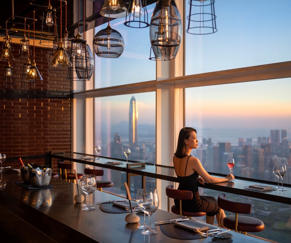 Mandarin Oriental, Shenzhen 68