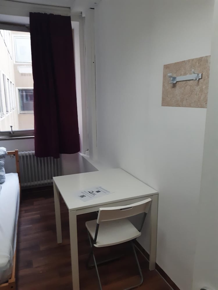 2-Rent Group Hostel Zimmer&Apartments GKP2