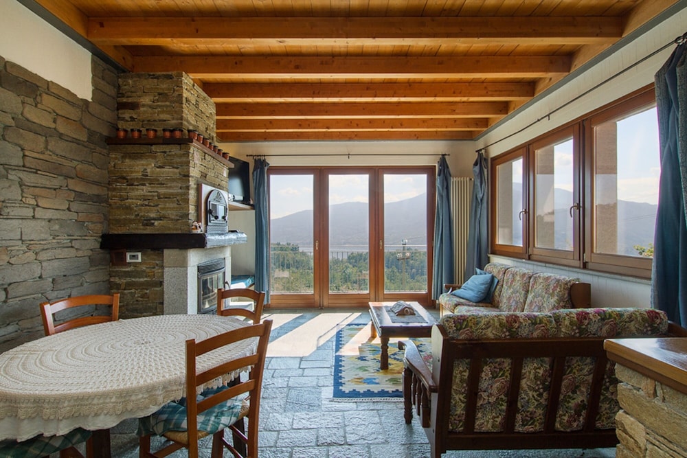 Hillside Retreat With Views on Lake Maggiore