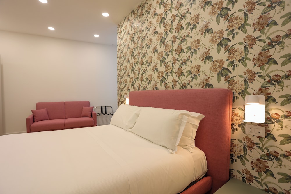 Elysium Relais