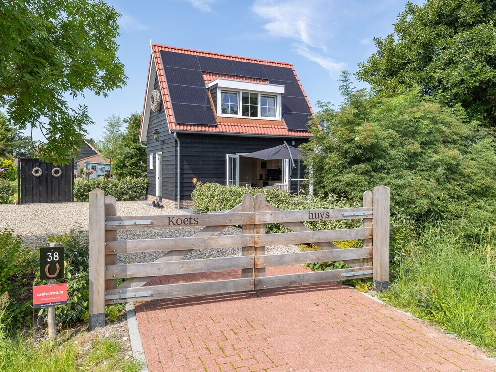 Detached Retreat in Zoutelande Near Beaches view 3