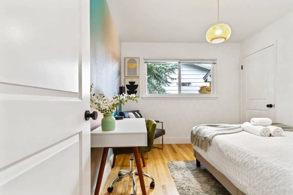 @ Marbella Lane - Stylish 4BR w/ Revitalizing View