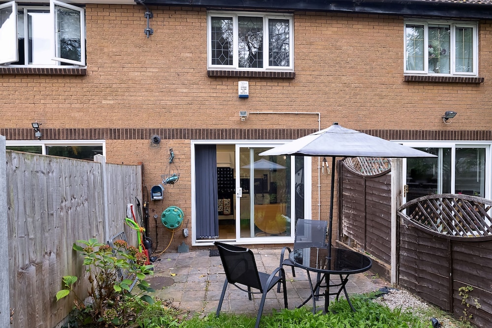 outdoor bbq area