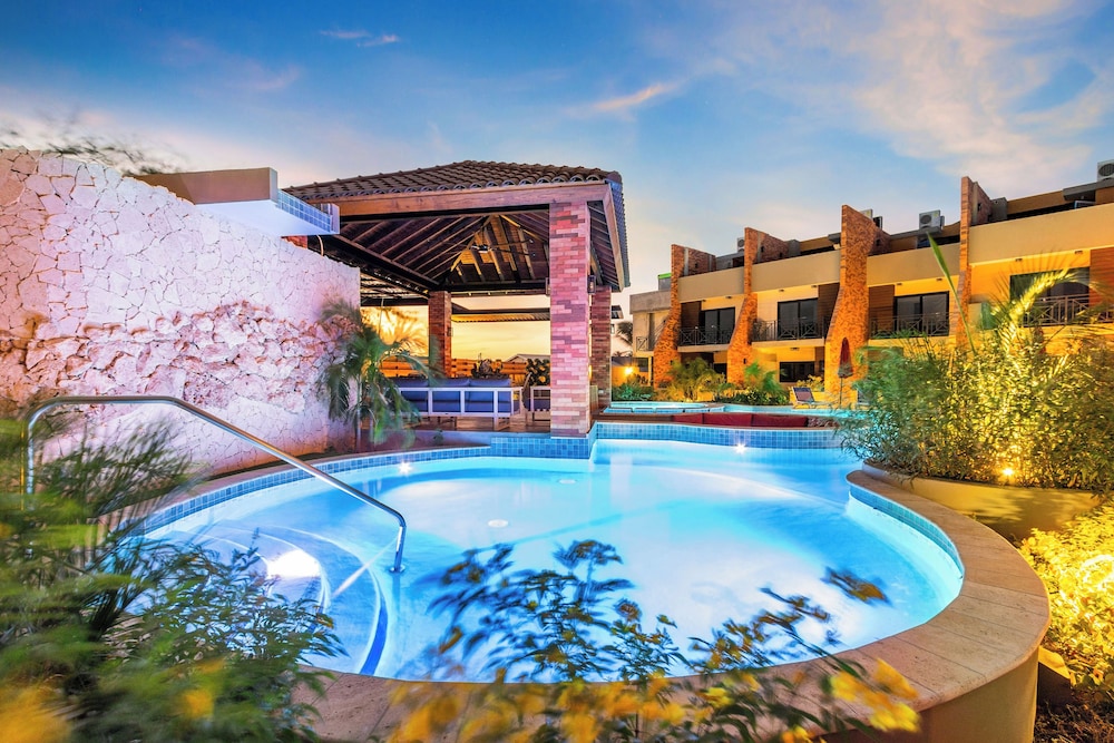 Bocobay Porta al Sole Condos
