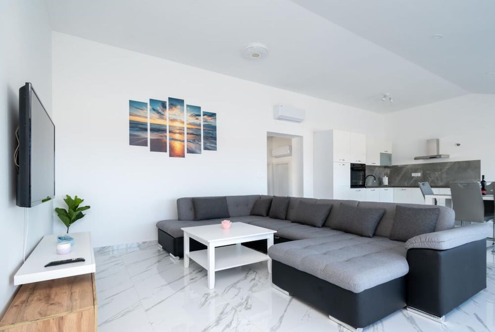 Panoramic View Apartment ILM