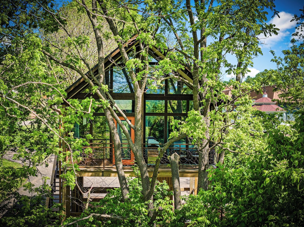 Fairway Treehouses view 5