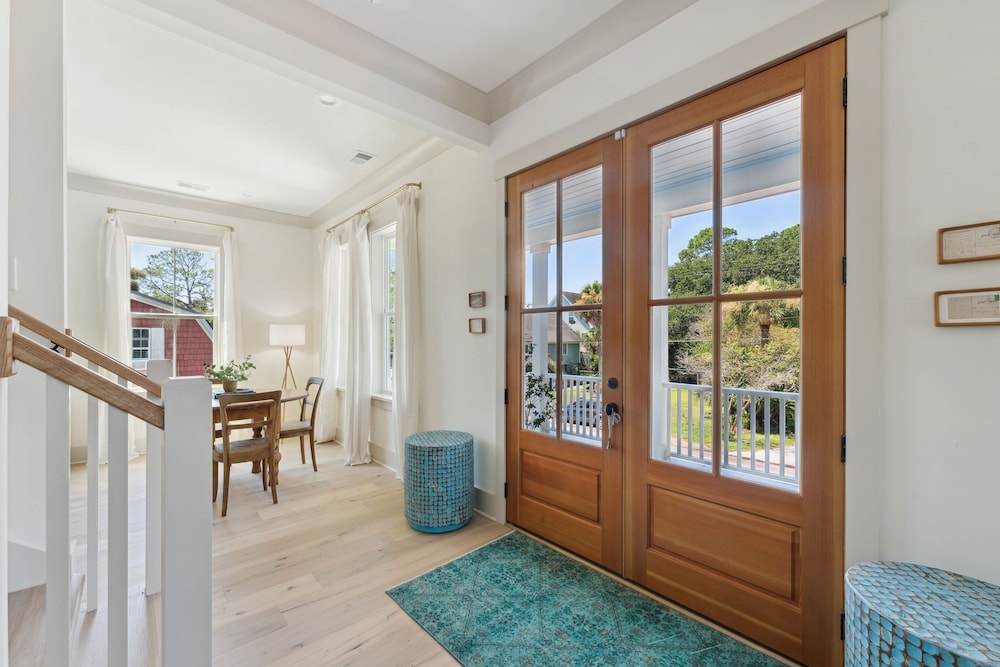 Windward House by Avantstay Walk to Beach Restaurants Saltwater Pool