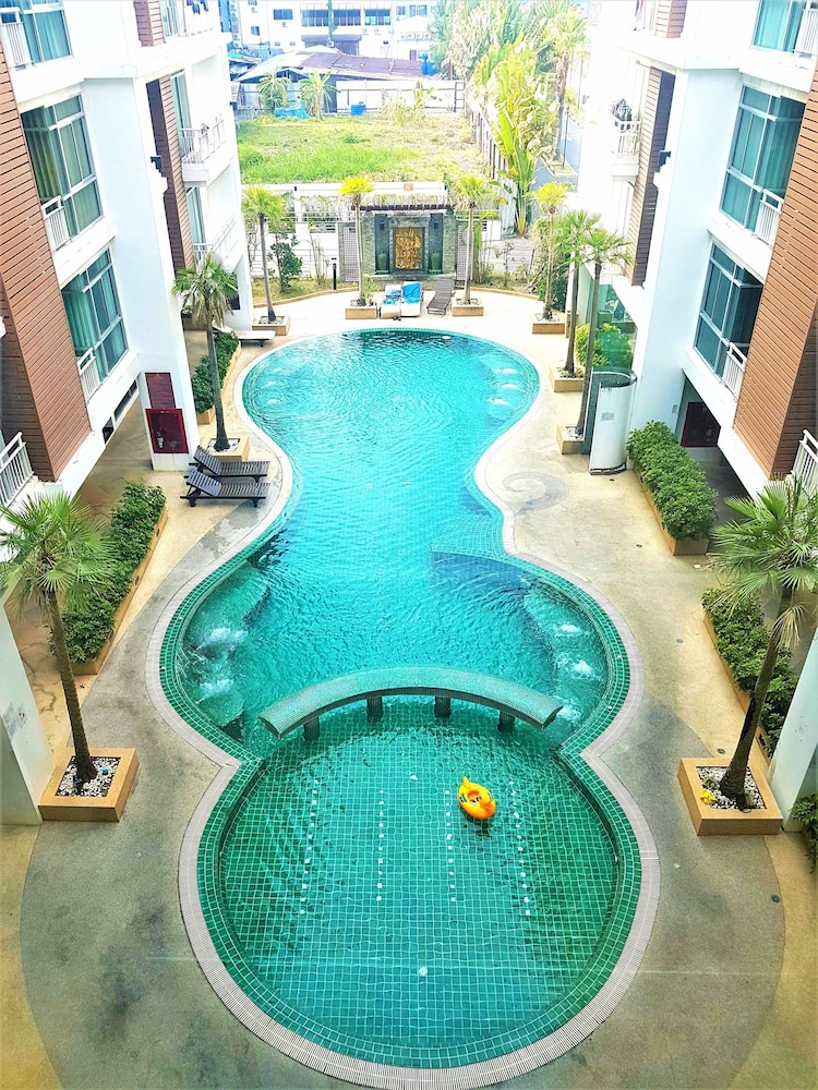 The Art Patong Beach by PHR