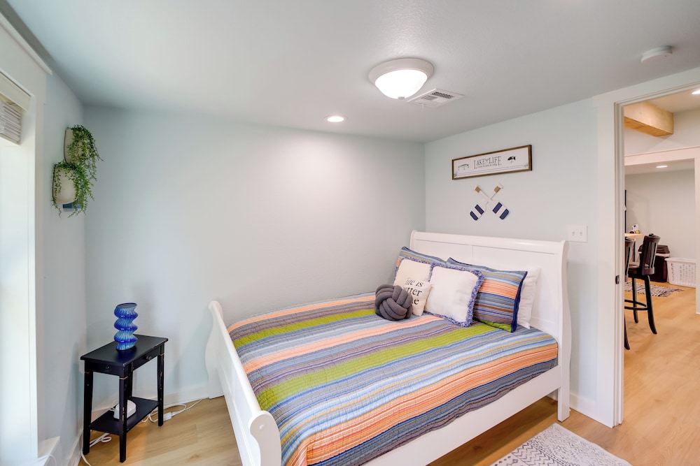 Eufaula Vacation Rental: Walk to Lakeside Beaches! view 5