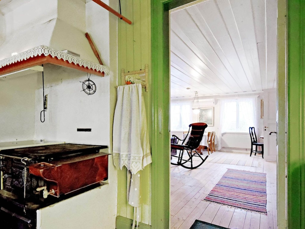 Historic Charm in Varmland Oasis-by Traum view 2