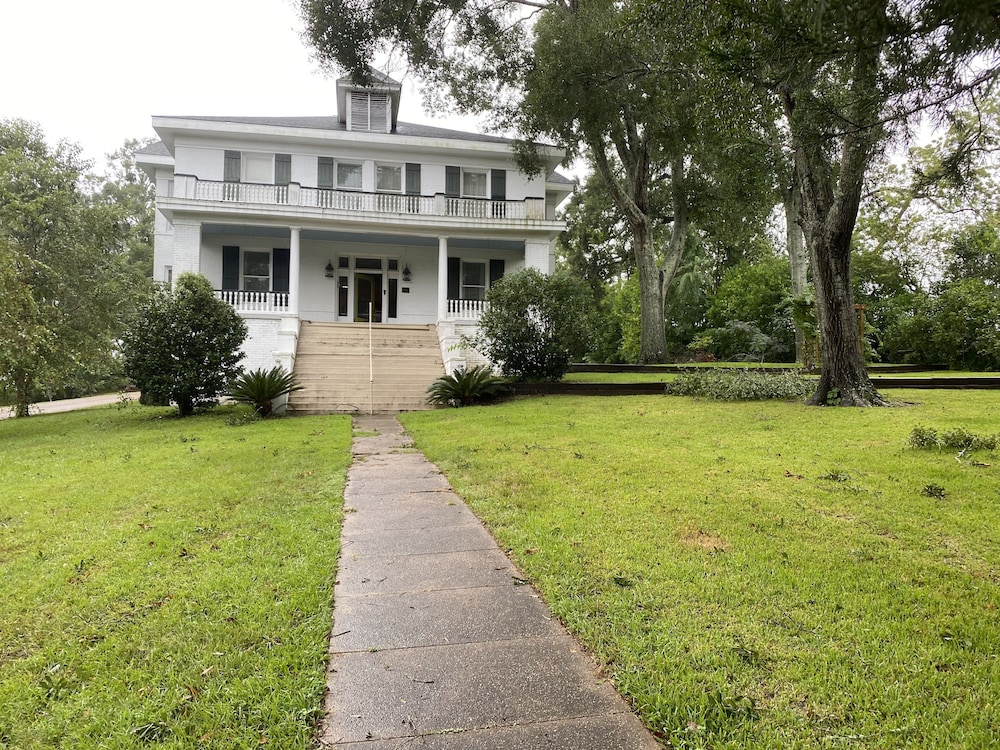 The King's Daughters Bed and Breakfast view 2