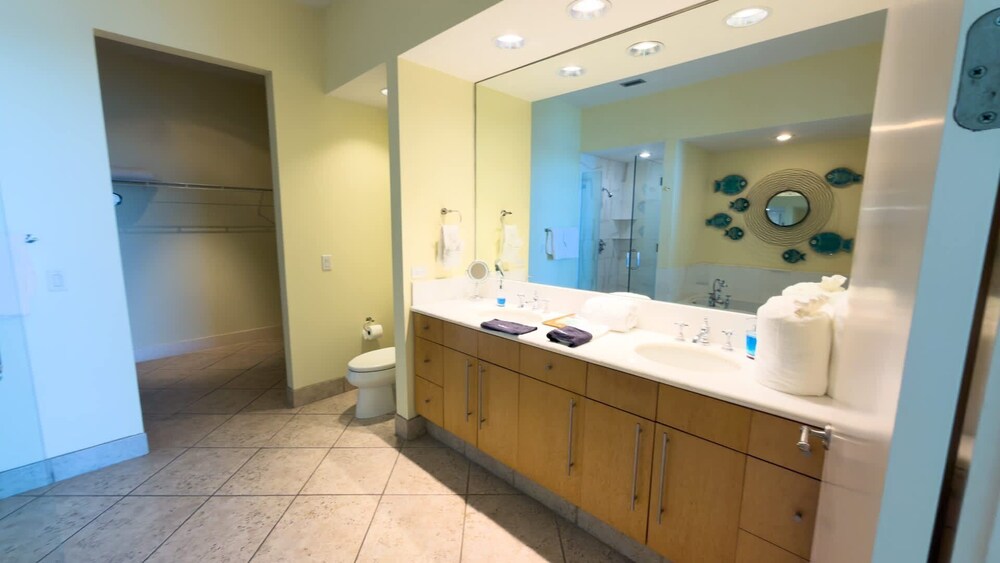 Penthouse Jr Unrivaled Luxury Insane Views 3 Bedroom Apts