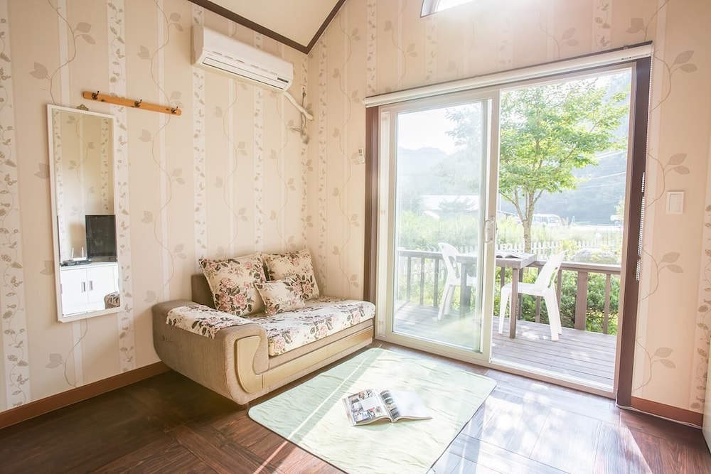 Forest Pension view 5