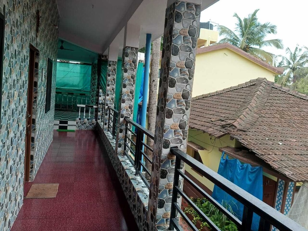 Romaldo Guest House