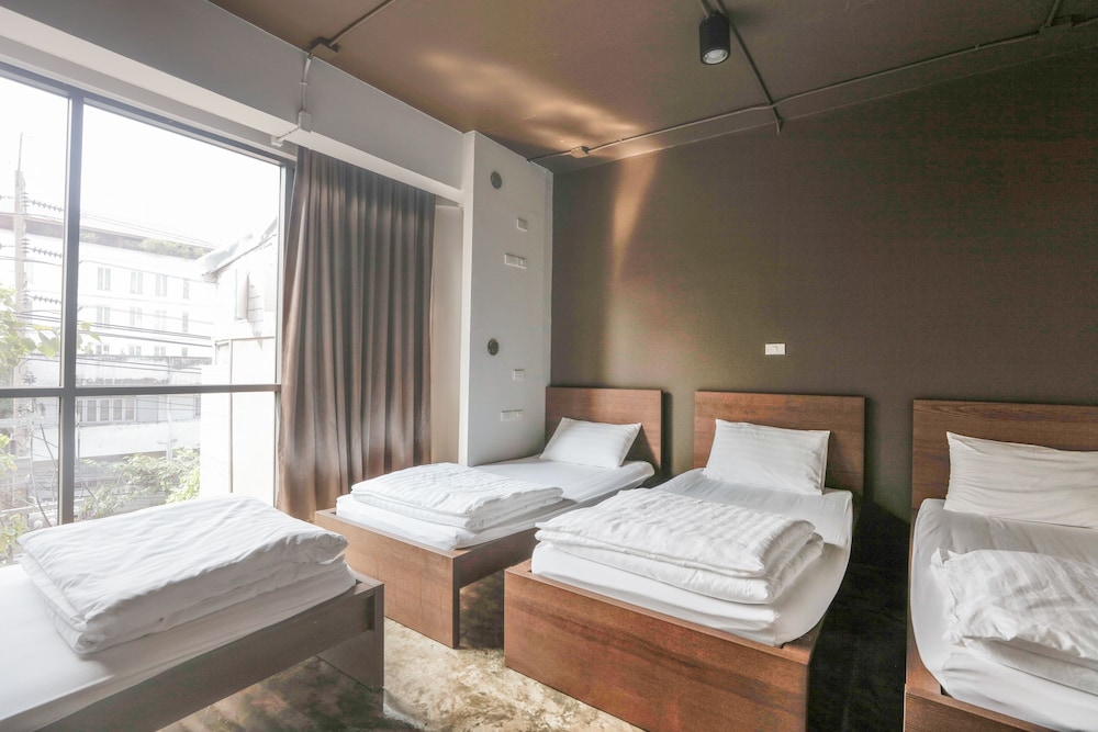 Collection O The Spades Hostel