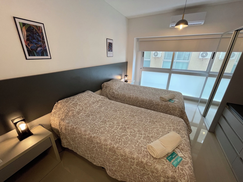 Ayres Suites Moreno