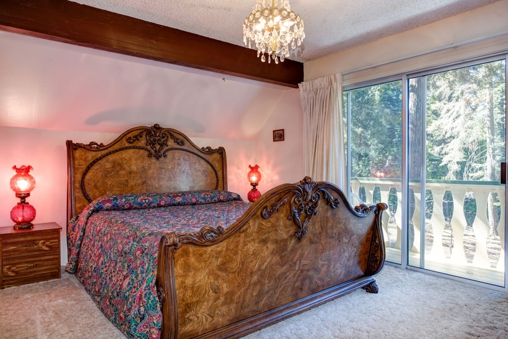 Brookside Cottage view 3