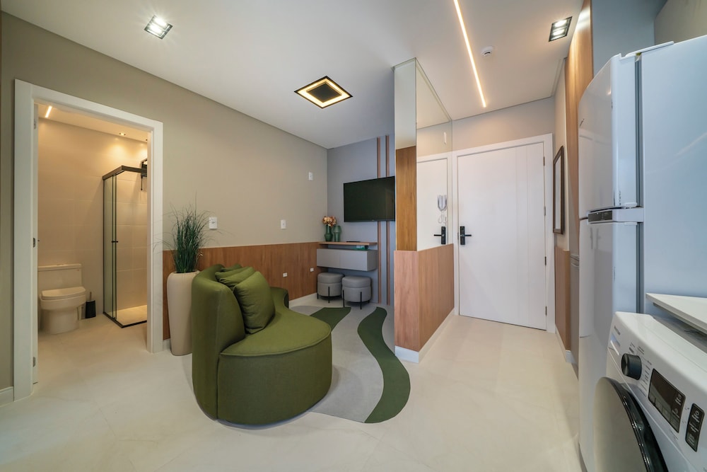 Apartamento alto padrão com piscina