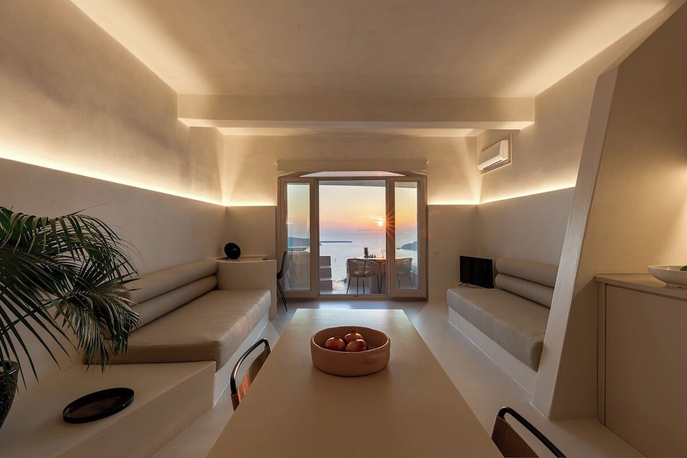 Ocean Caldera View Villa