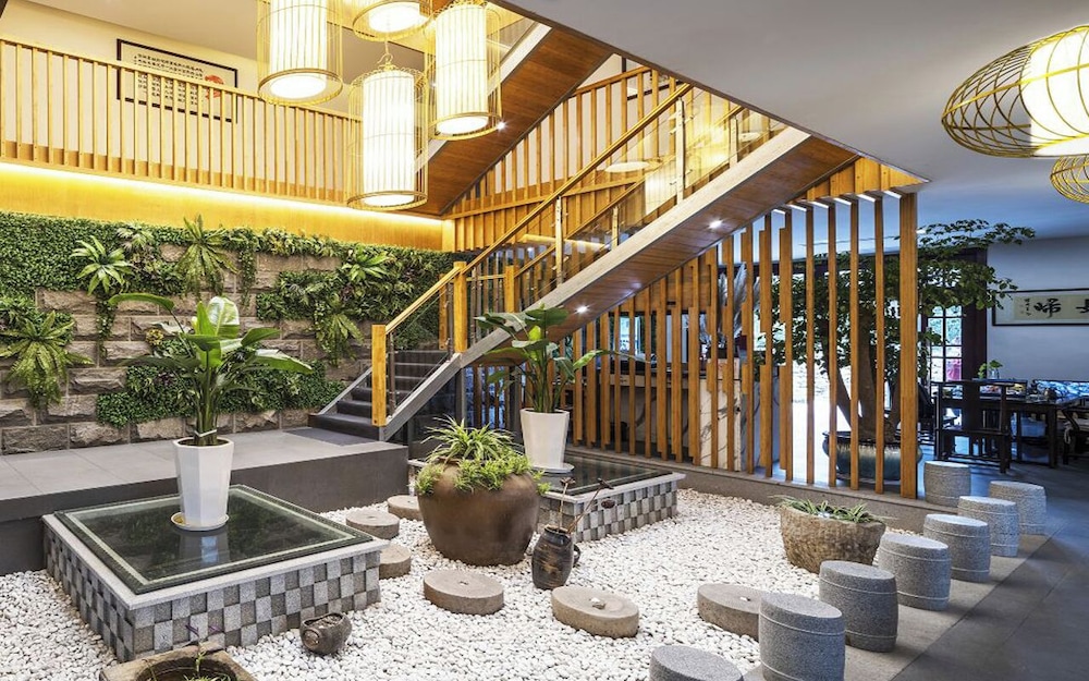 StarChain · Puyi Time · Family Vacation Villa (Wufeng Mountain Store in Anji)