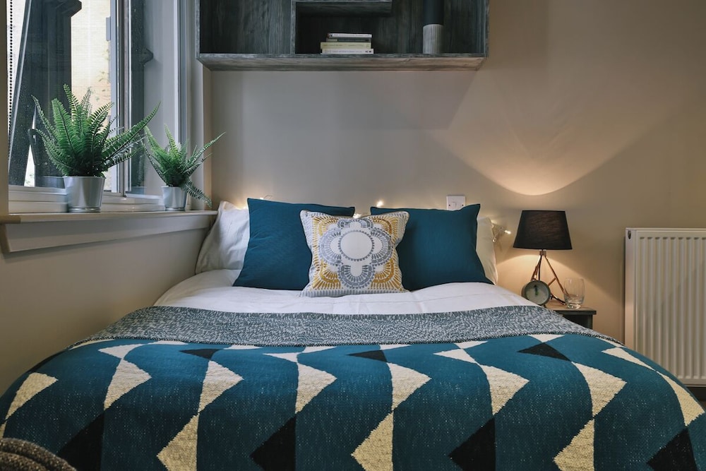 Student Only Bath Street